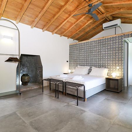 Just Barrett Villa Rovies Exterior photo